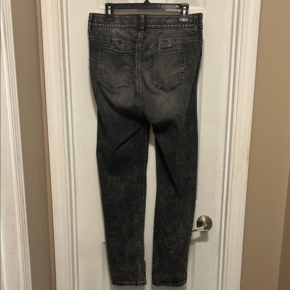 Black Acid Wash Bombshell Straight Jeans - Picture 2 of 6